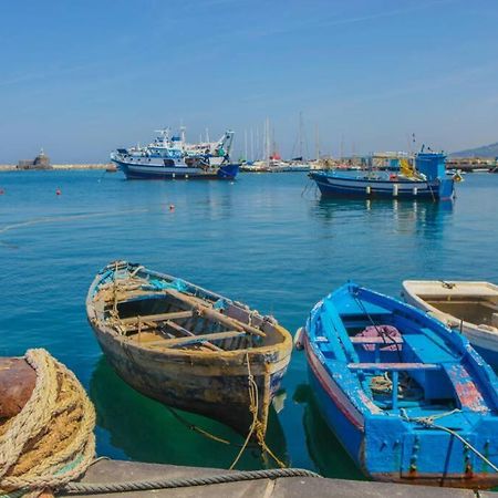 L Angolo Segreto Di Giovanni Il Pescatore Procida Eksteriør bilde